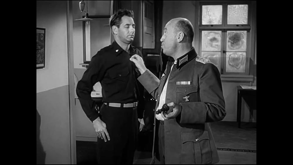 第十七捕虜収容所の画像