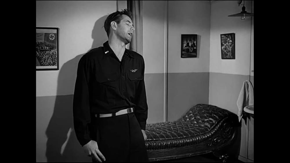 第十七捕虜収容所の画像