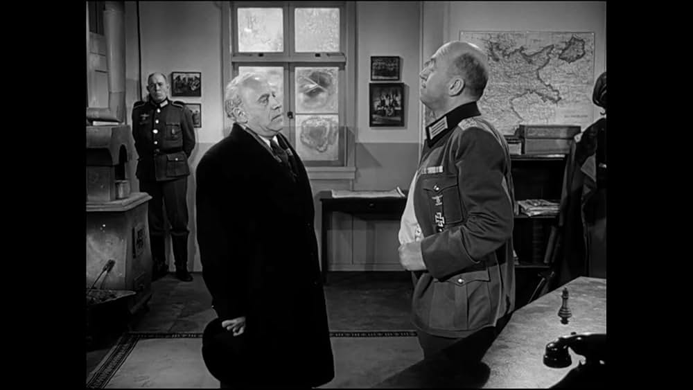 第十七捕虜収容所の画像