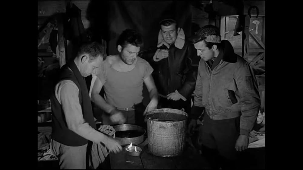 第十七捕虜収容所の画像