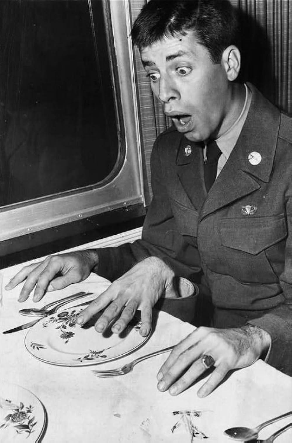 底抜け落下傘部隊の画像