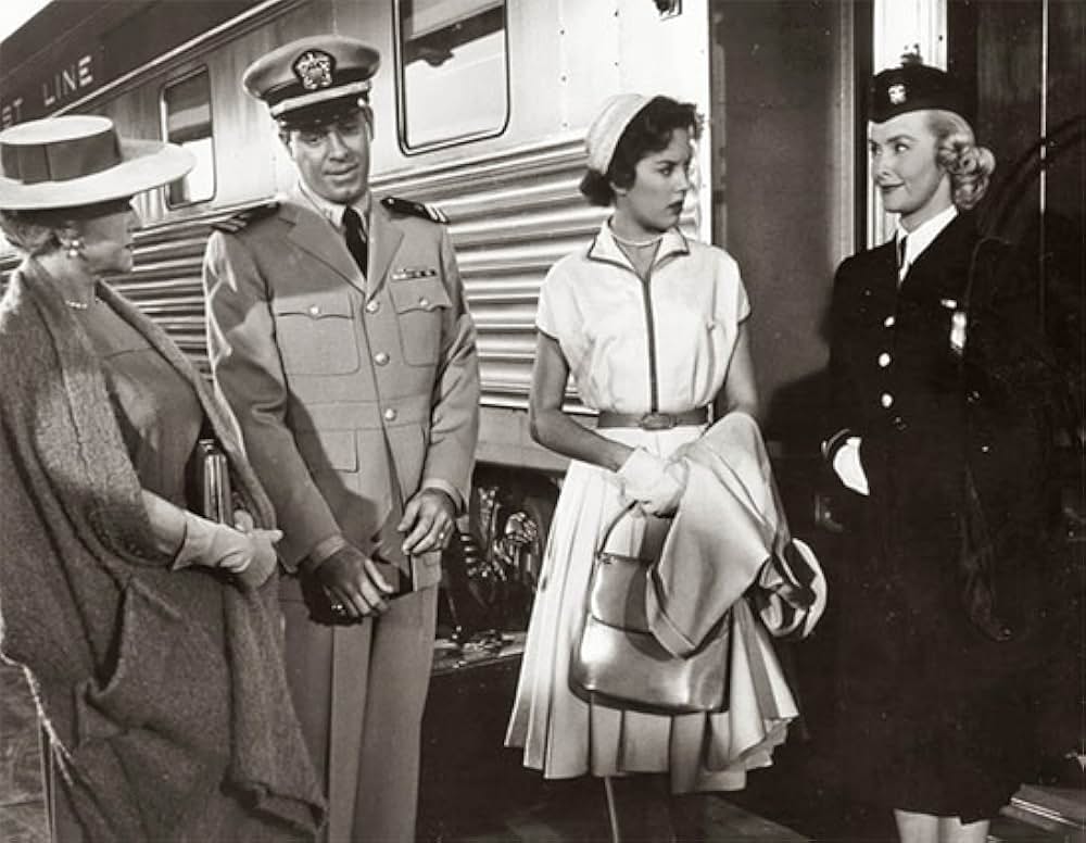 底抜け船を見棄てるナの画像