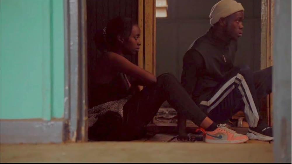 底抜け船を見棄てるナの画像