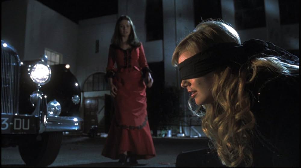 ブラッディ・ローラ 殺戮の催眠美少女の画像