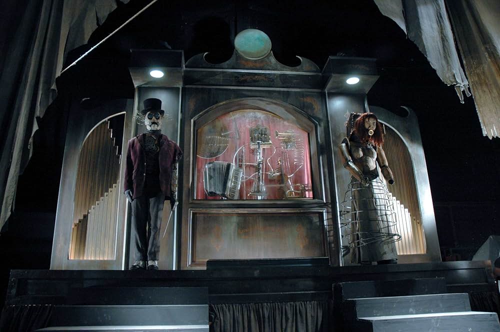 ブラッディ・ローラ 殺戮の催眠美少女の画像