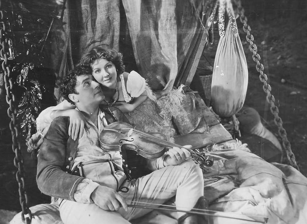 キャラヴァンの画像