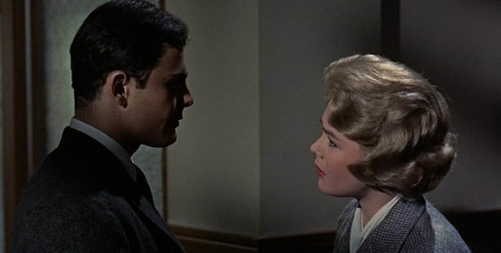 黒い肖像の画像