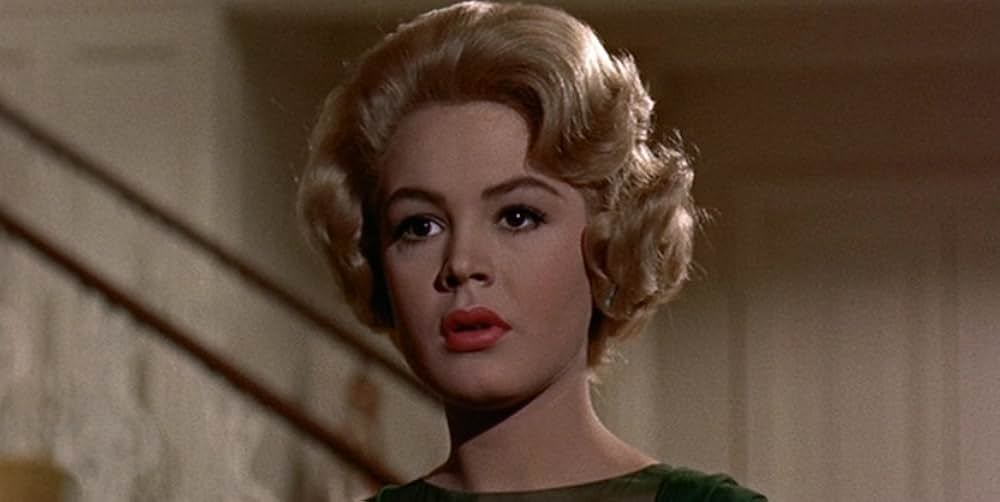 黒い肖像の画像