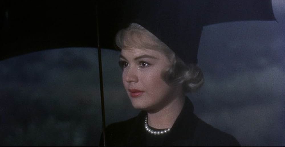 黒い肖像の画像