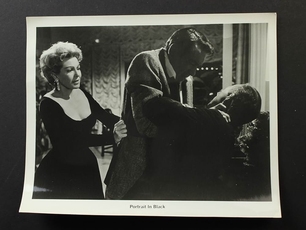 黒い肖像の画像