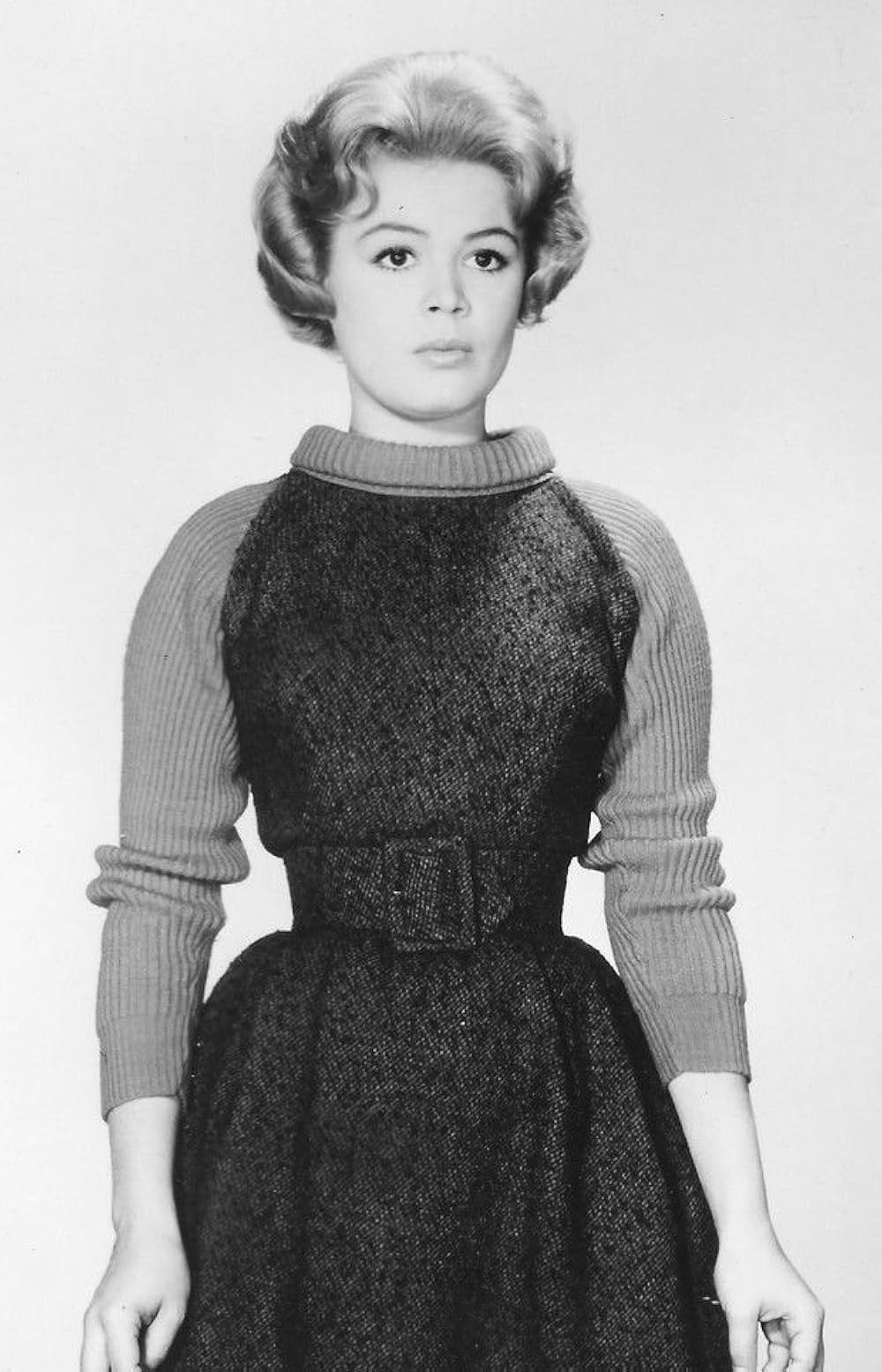 黒い肖像の画像