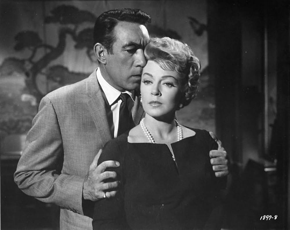 黒い肖像の画像