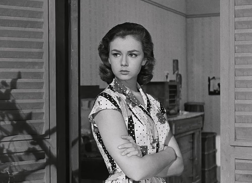 美しいが貧しい娘達の画像