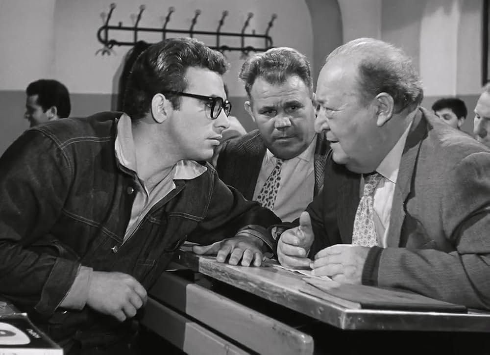 美しいが貧しい娘達の画像