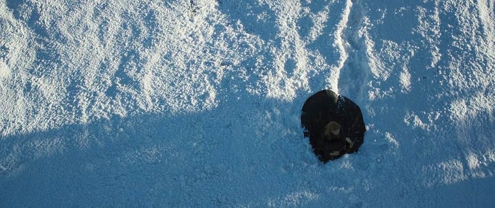 Woman Walks Ahead（原題）の画像