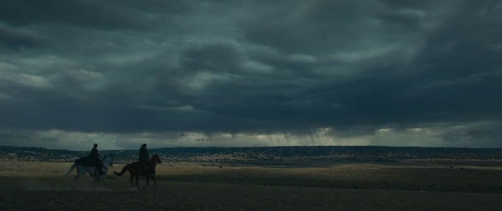 Woman Walks Ahead（原題）の画像