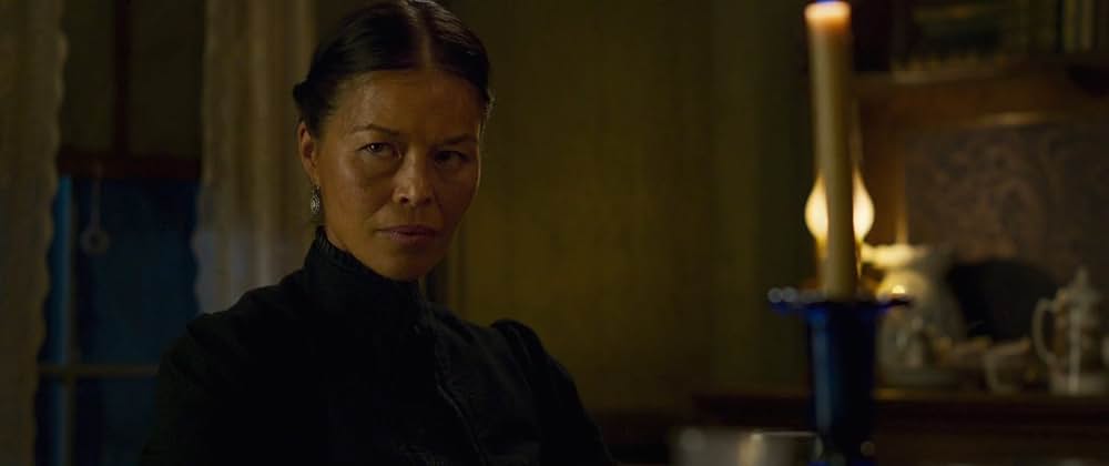 Woman Walks Ahead（原題）の画像