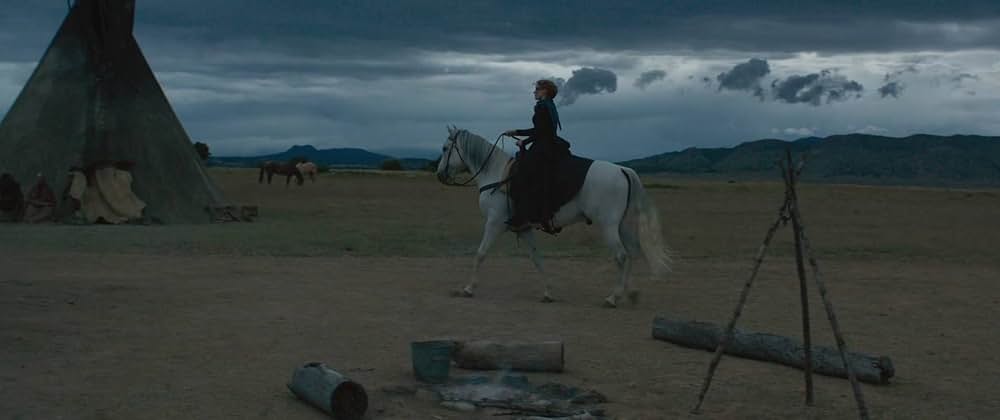 Woman Walks Ahead（原題）の画像