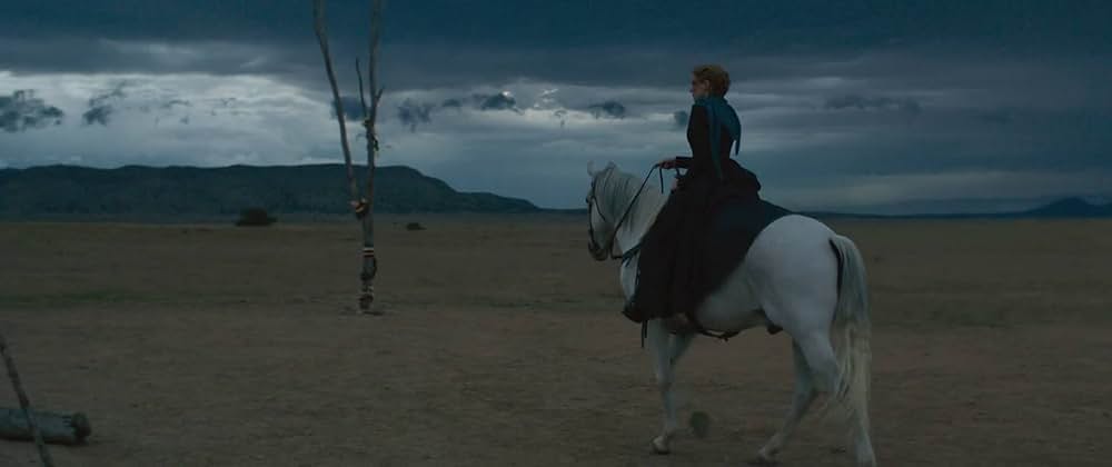 Woman Walks Ahead（原題）の画像