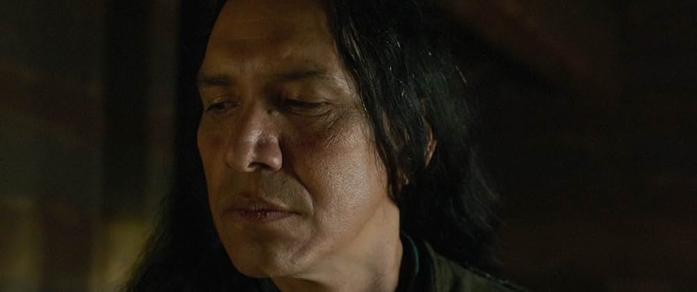 Woman Walks Ahead（原題）の画像