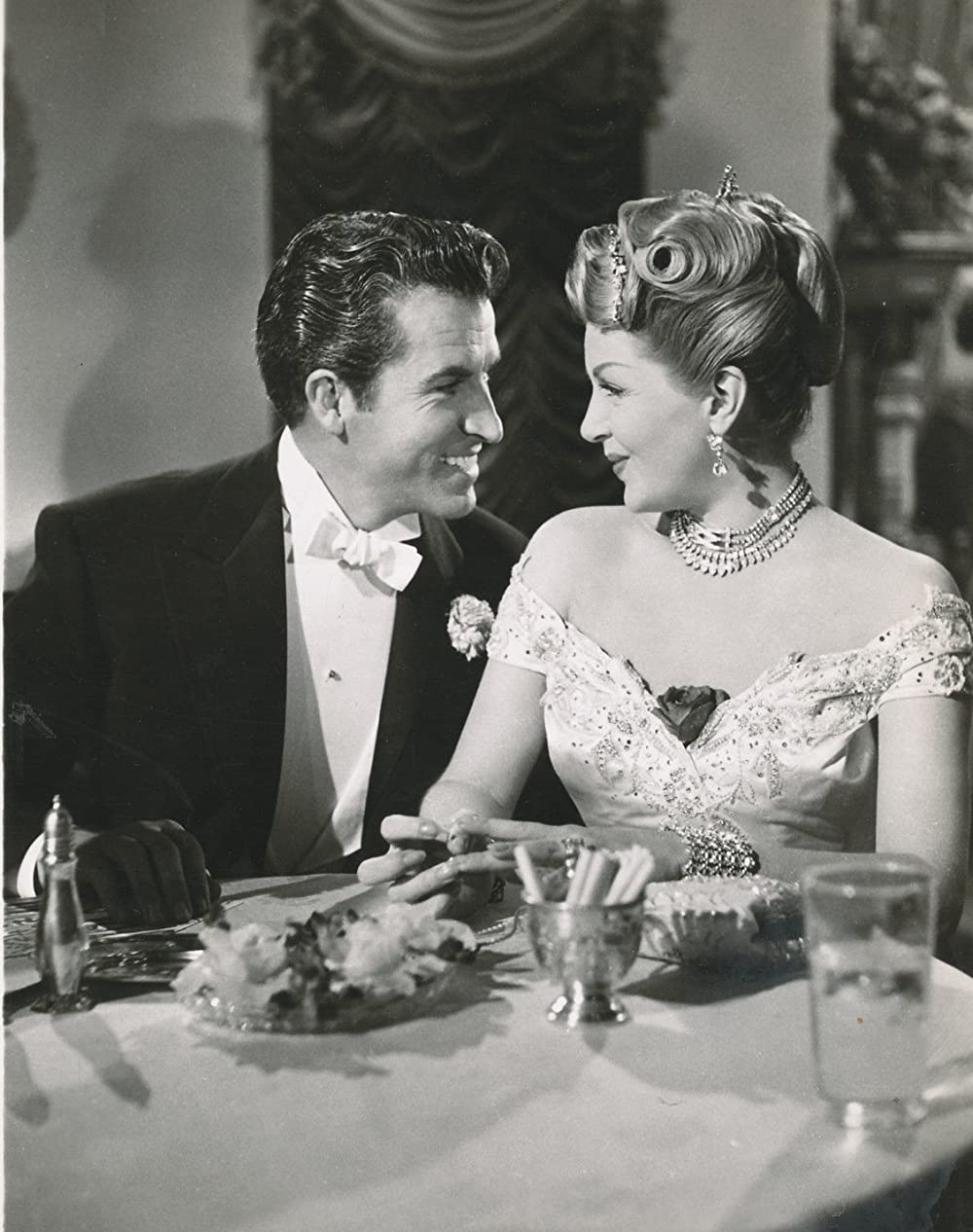 メリイ・ウィドウの画像