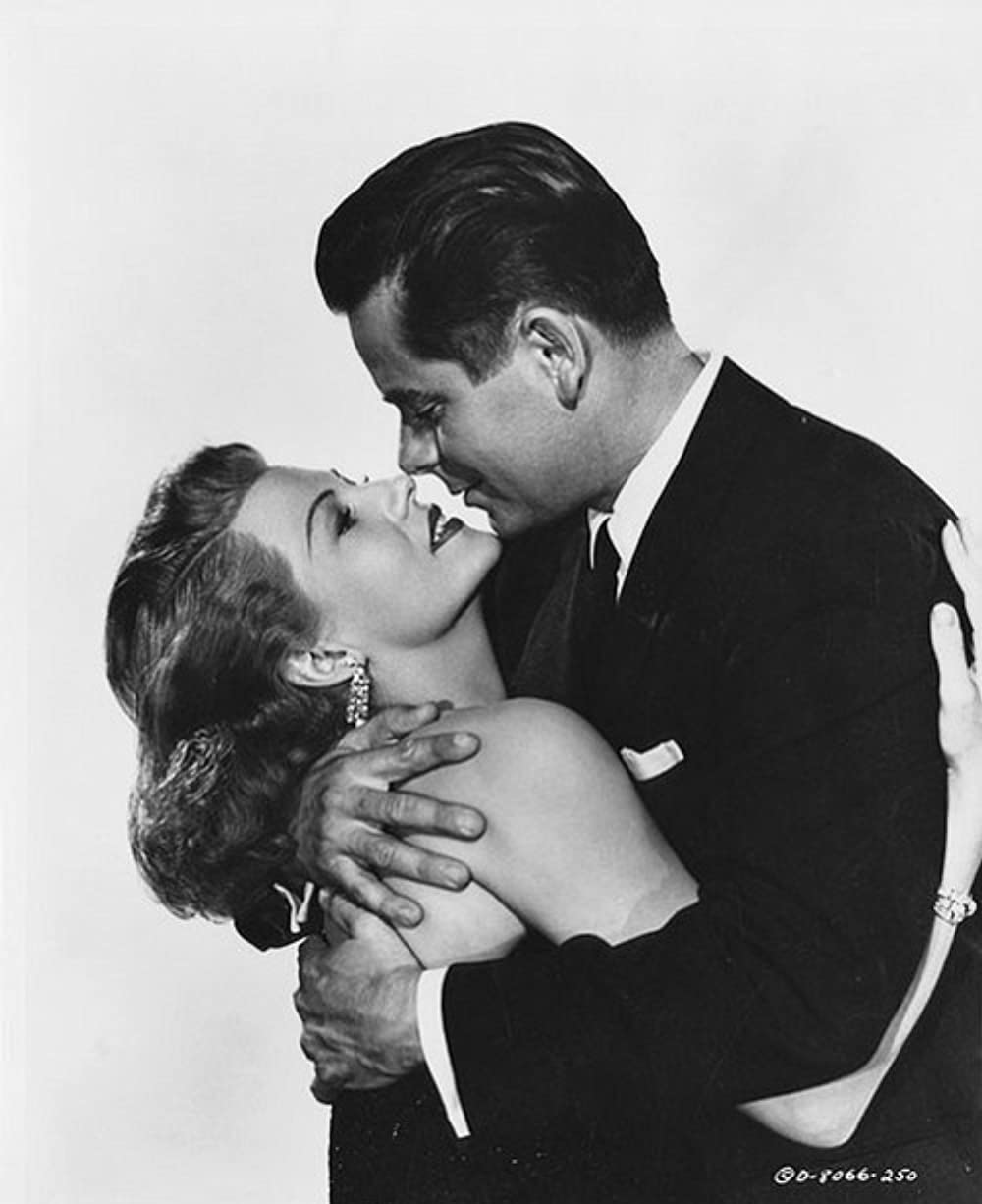 「醜聞（スキャンダル）殺人事件」リタ・ヘイワース & グレン・フォードの画像