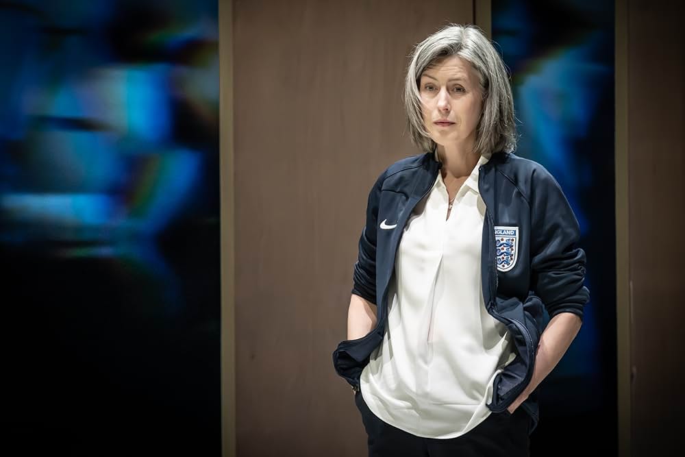 ナショナル・シアター・ライブ 2024 「ディア・イングランド」の画像