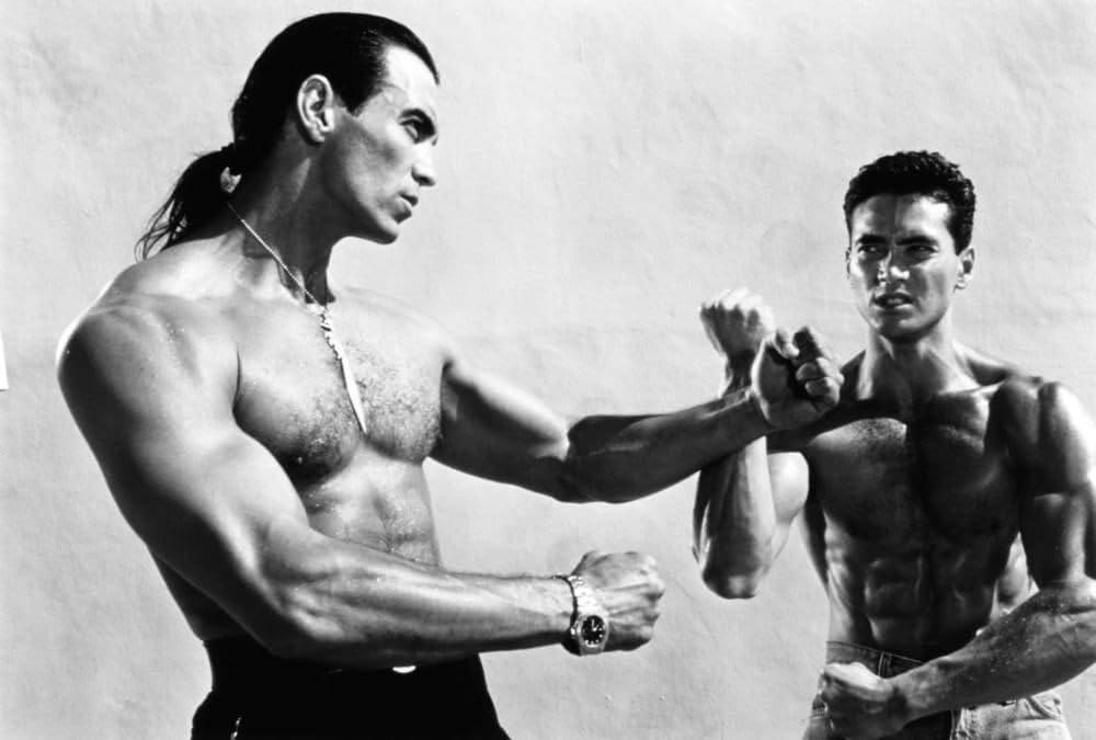 オンリー・ザ・ストロングの画像