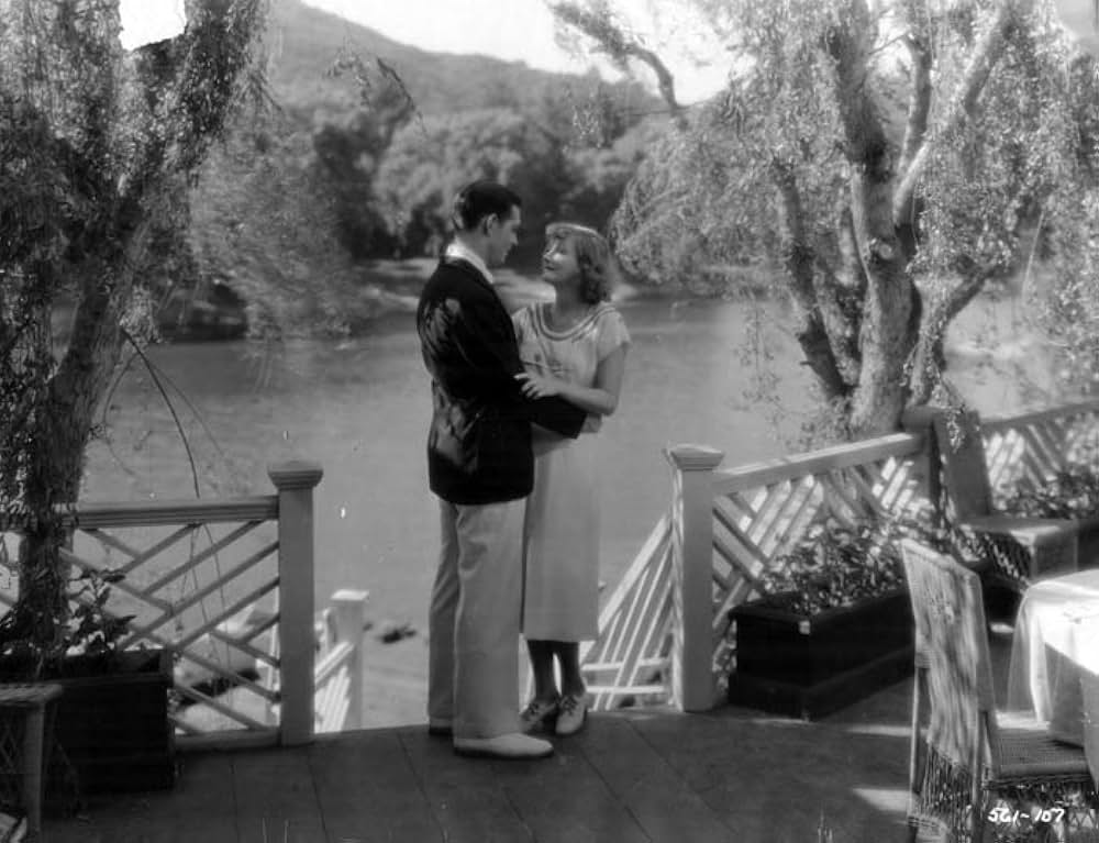 スザン・レノックスの画像