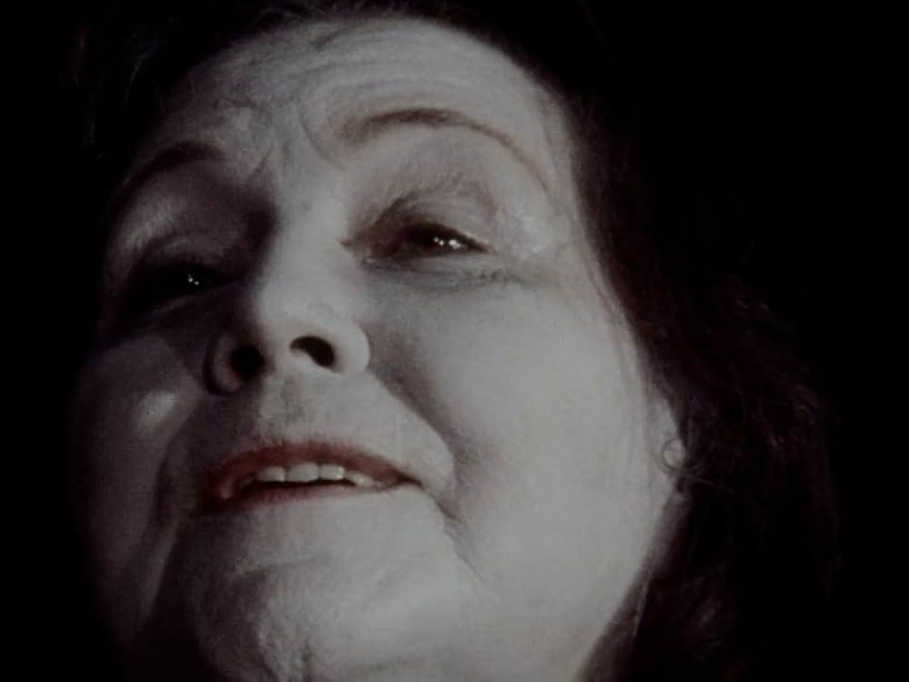 ザ・グランドマザー（原題）の画像