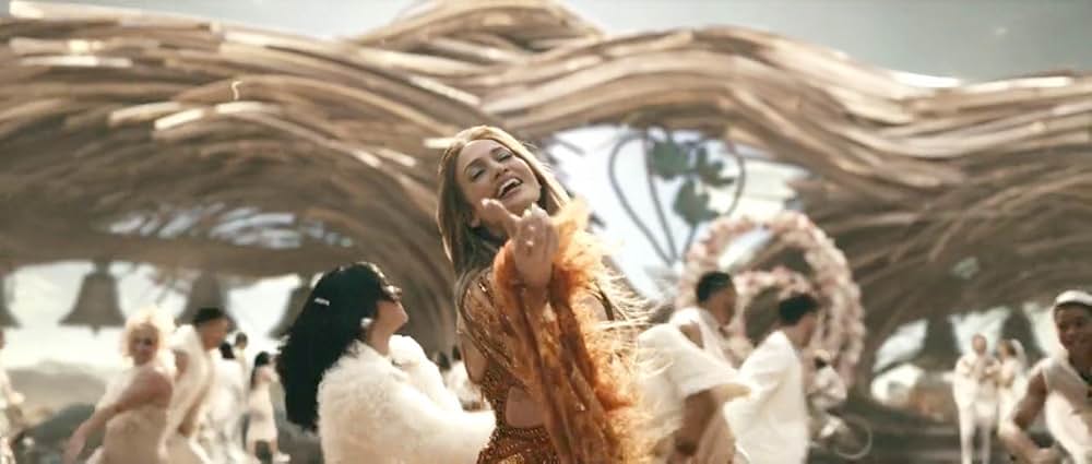 This Is Me…Now ディス・イズ・ミー… ナウの画像