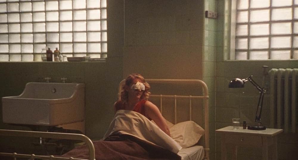 Chained for Life（原題）の画像