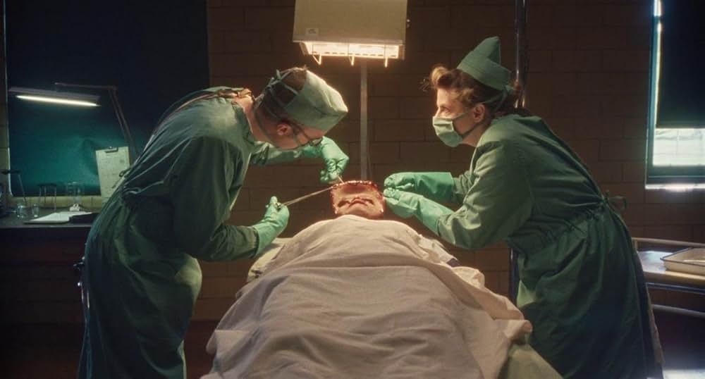 Chained for Life（原題）の画像