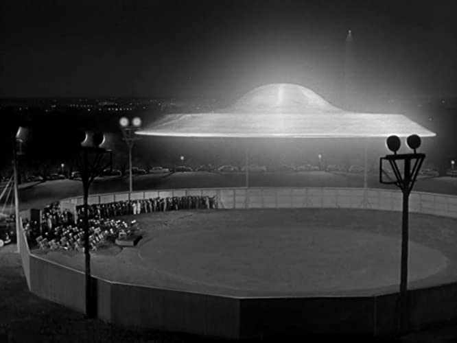 地球の静止する日の画像