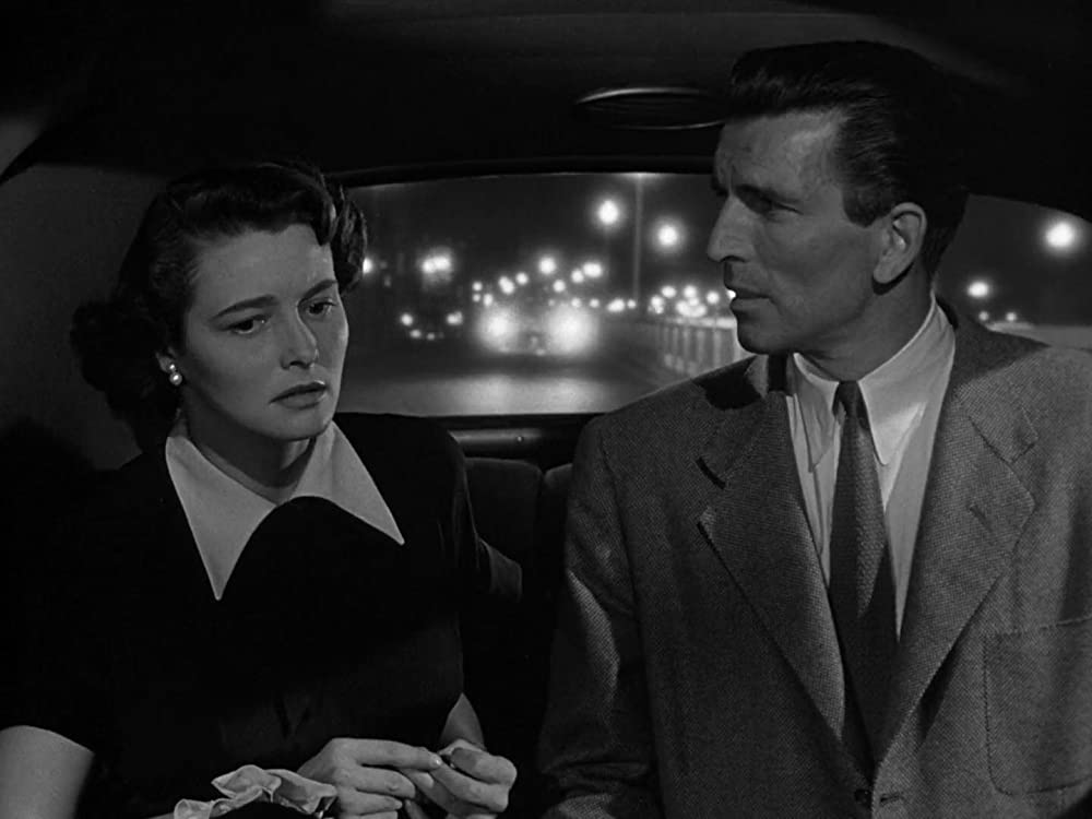 地球の静止する日の画像