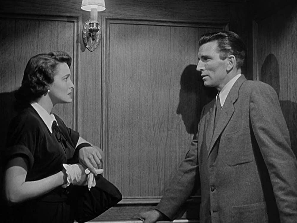 地球の静止する日の画像