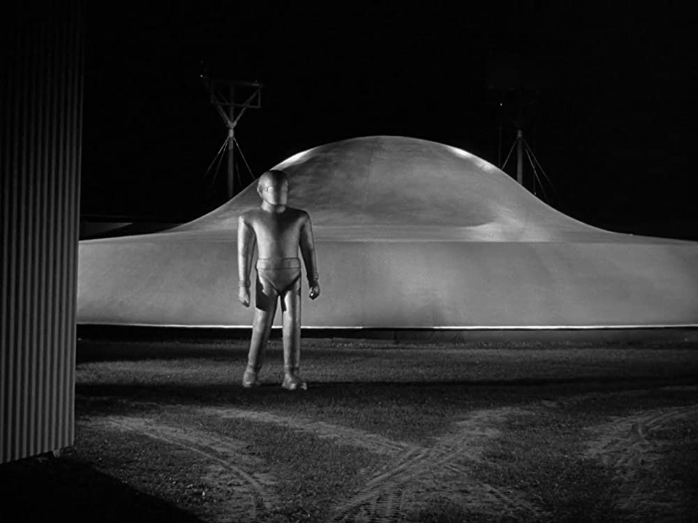 地球の静止する日の画像