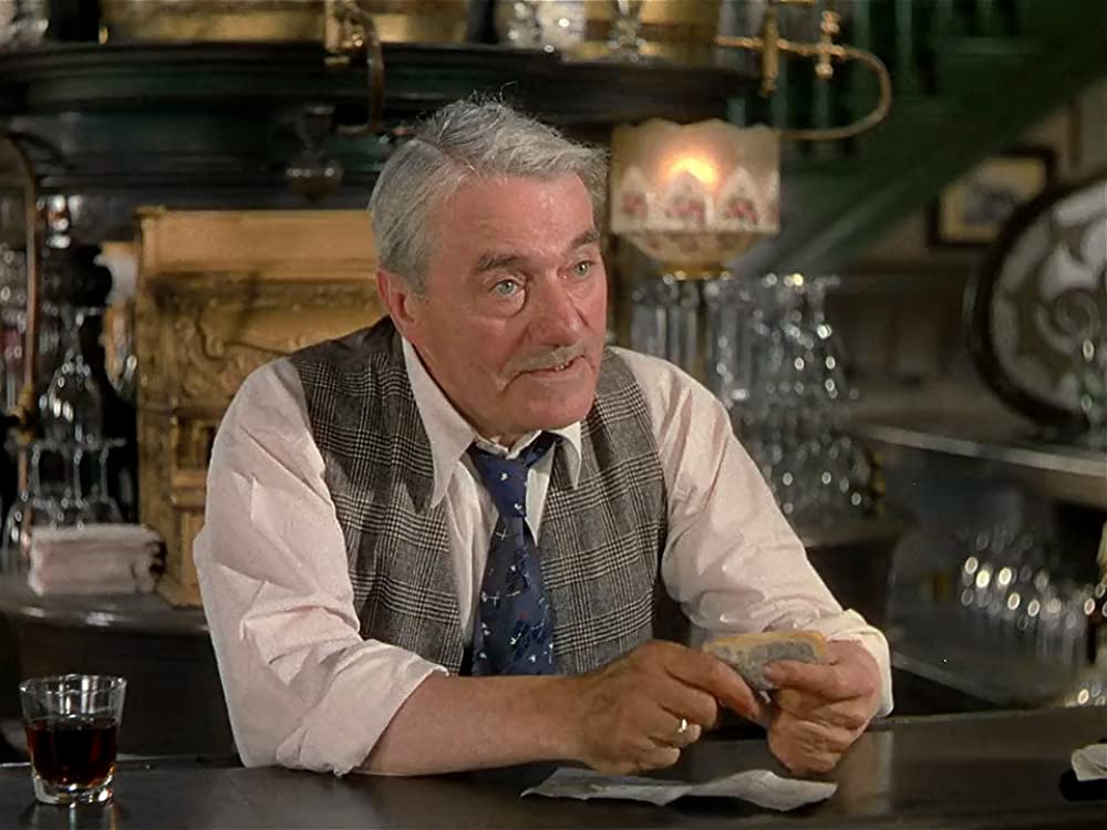 恋愛準決勝戦／ロイヤルウェディングの画像