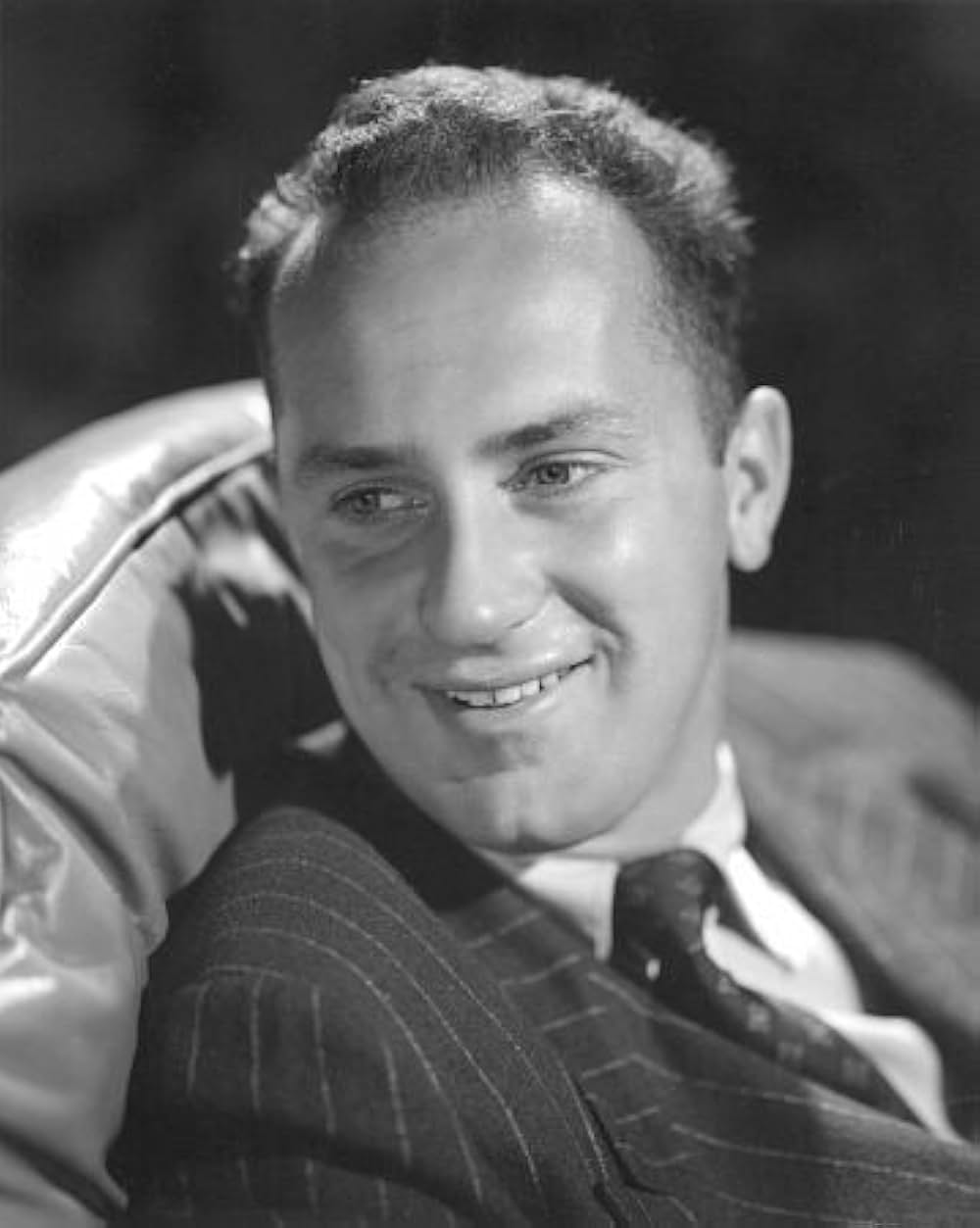 恋愛準決勝戦／ロイヤルウェディングの画像