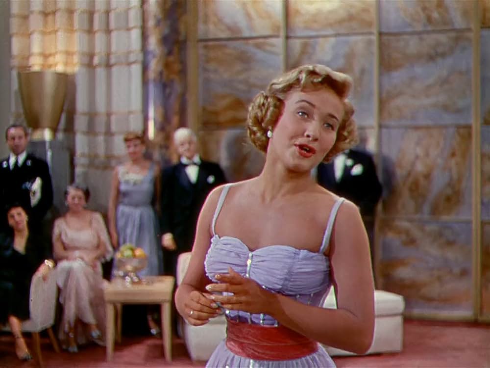 恋愛準決勝戦／ロイヤルウェディングの画像