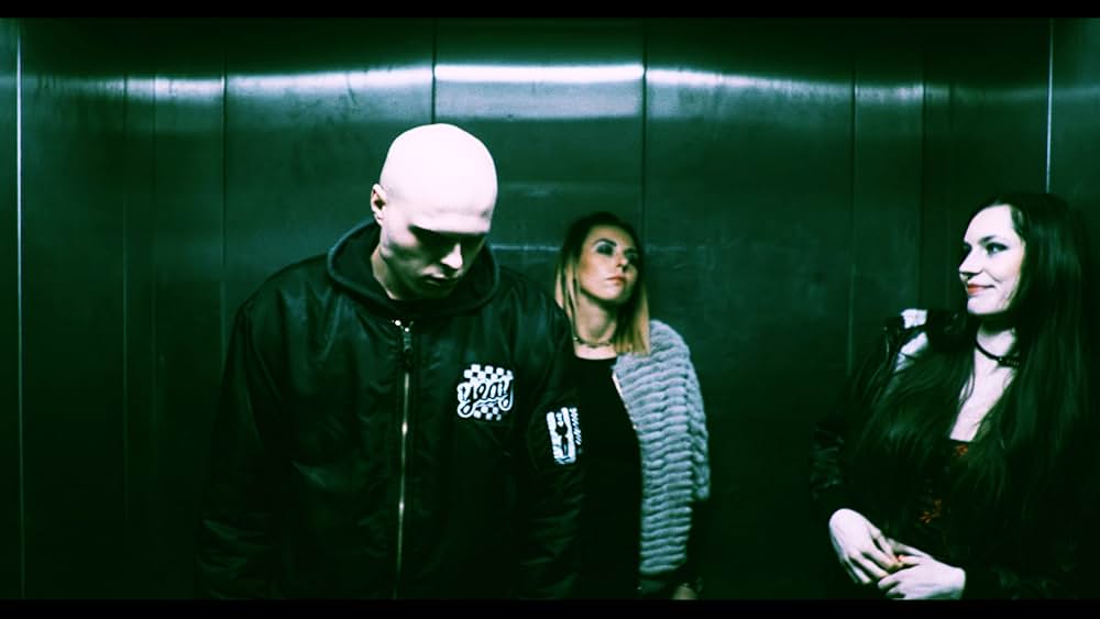 トーテム 呪いの首飾りの画像