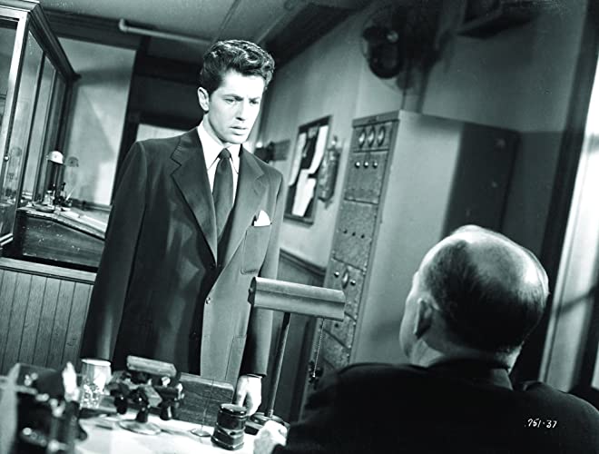 「見知らぬ乗客」ファーリー・グレンジャーの画像