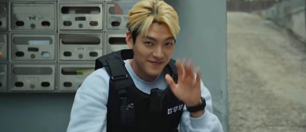 武道実務官の画像