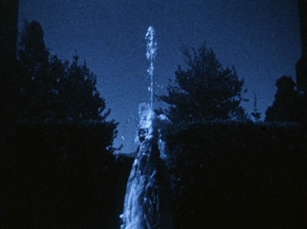 人造の水の画像