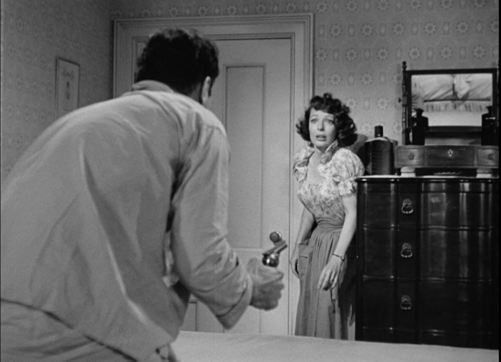 Cause for Alarm!（原題）の画像