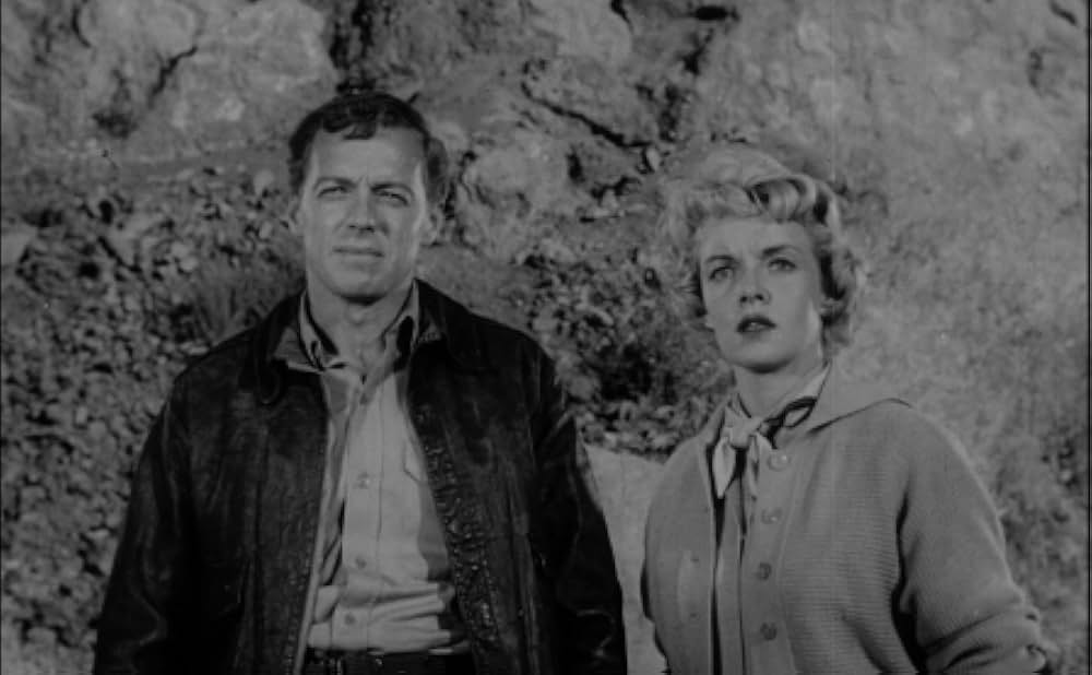 X星から来た吸血獣の画像