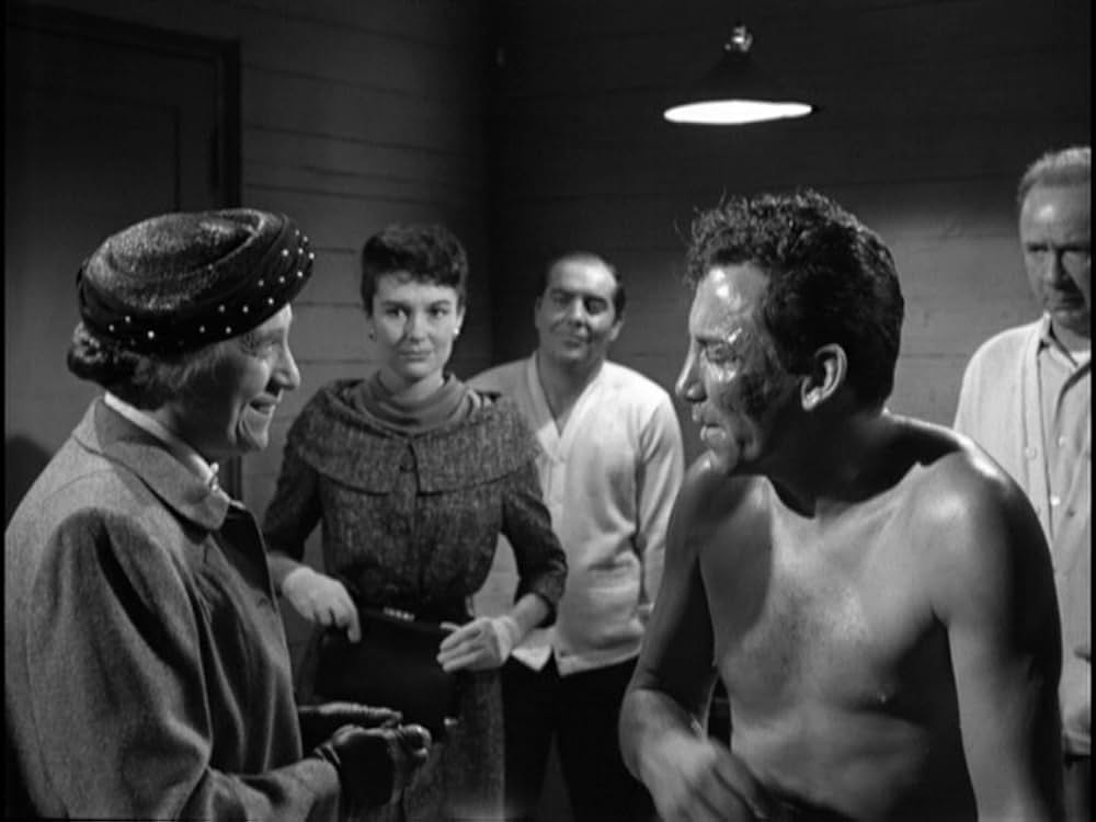 栄光の果てにの画像