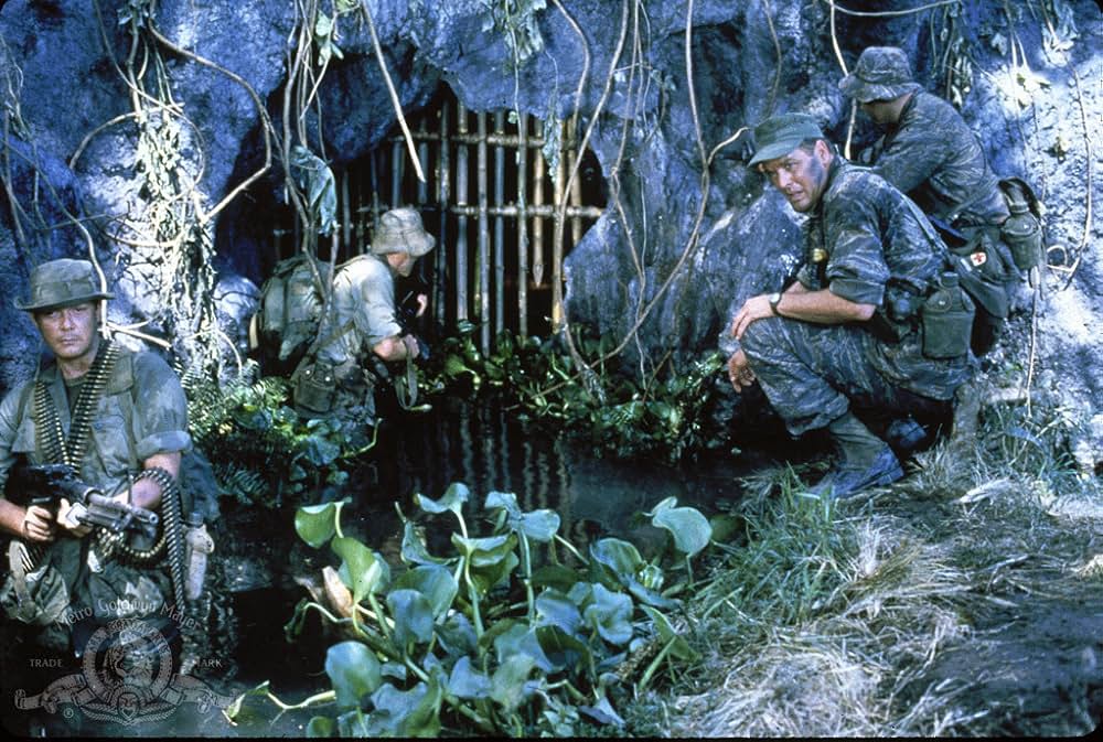 「スクワッド／栄光の鉄人軍団」の画像