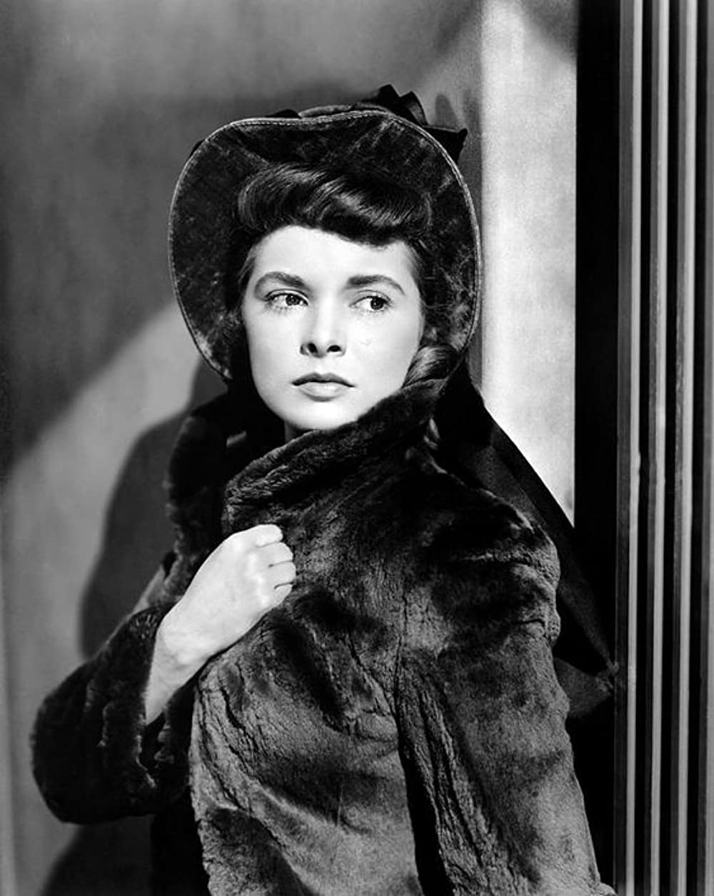 フォーサイト家の女の画像