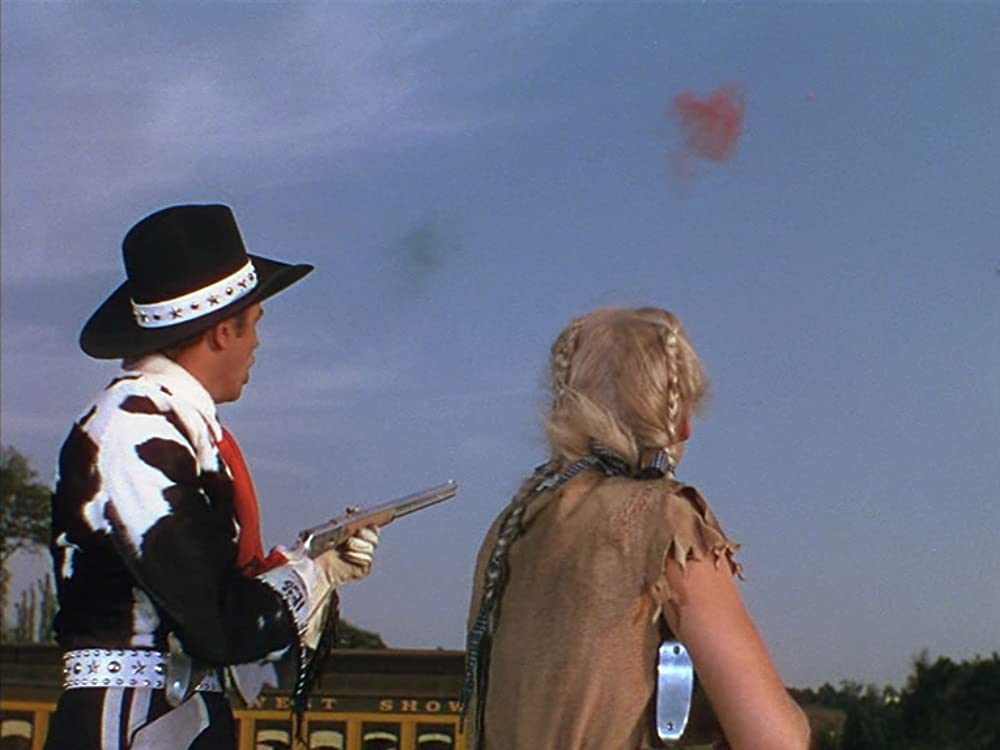 「アニーよ銃をとれ」ベティ・ハットンの画像